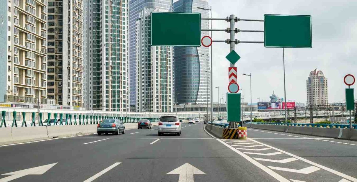 Traffic Mistakes Drivers Make in Abu Dhabi